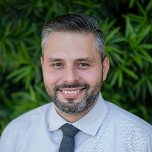 Meet your Posher, Max